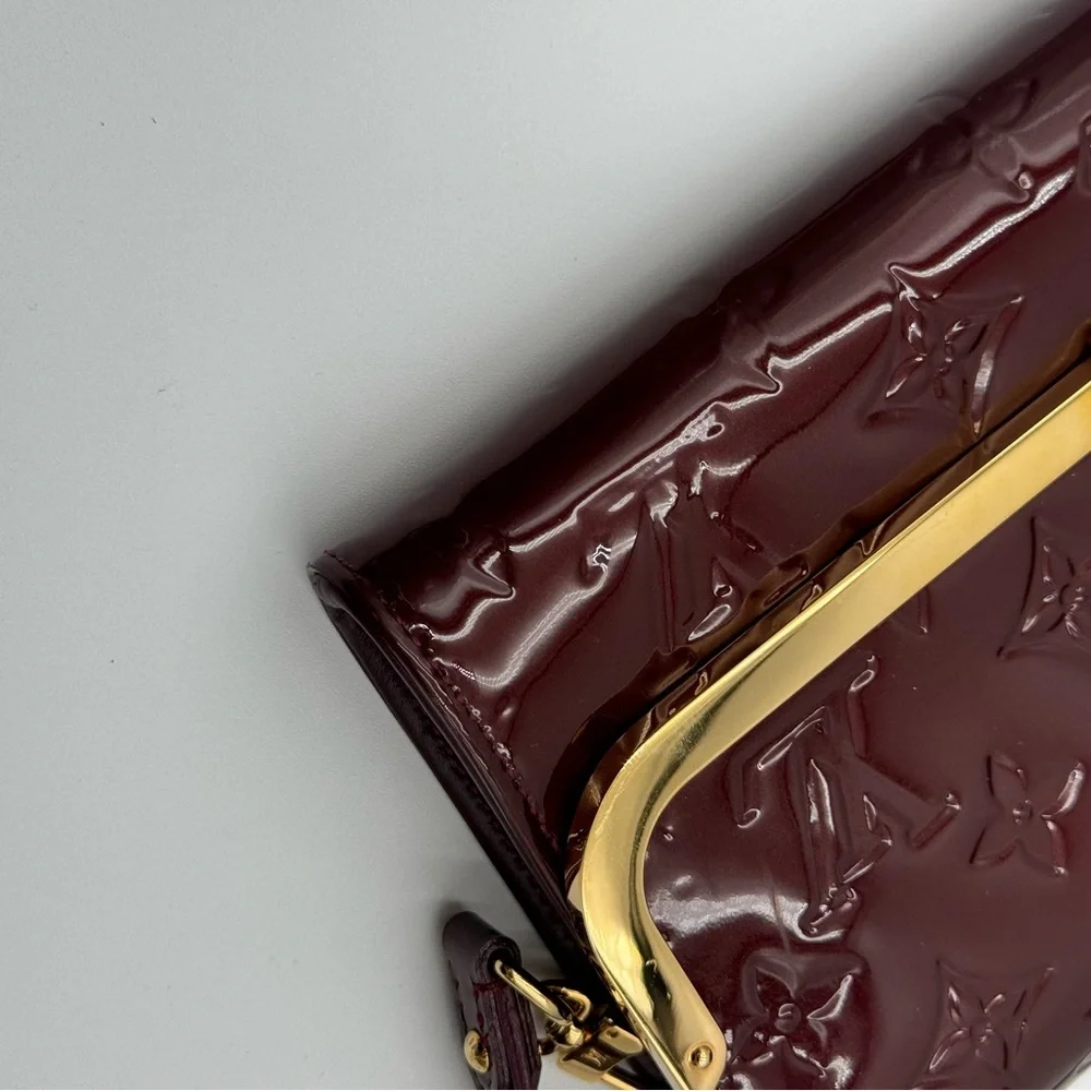 (SOLD) Louis Vuitton Vernis Patent Leather Amarante Shoulder Bag - Picture 5 of 11